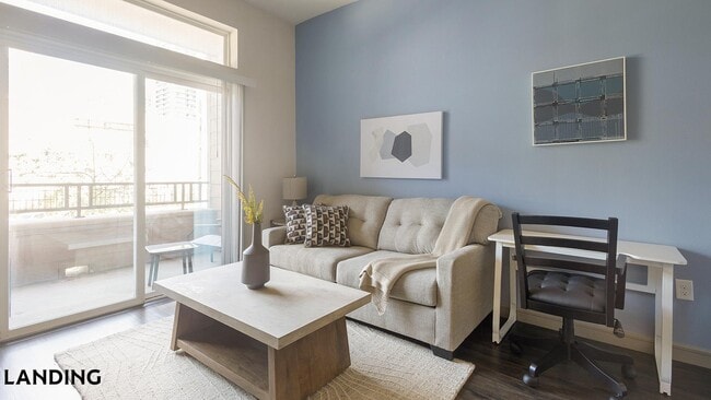 1711 Caroline St, Unit 213