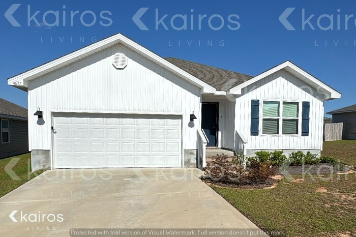 4637 Malay Cir in Milton, FL - Building Photo