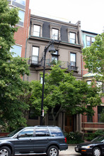 322 Beacon St in Boston, MA - Foto de edificio - Building Photo