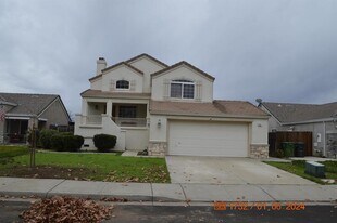 1561 Spring Ct in Tracy, CA - Building Photo