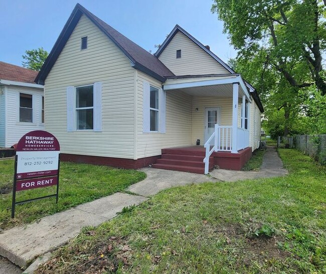 316 S 16th St in Terre Haute, IN - Foto de edificio - Building Photo
