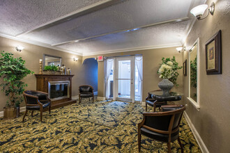 The Avalon in Akron, OH - Foto de edificio - Building Photo