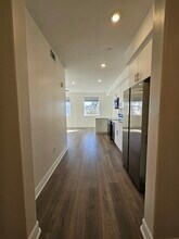925 Madonna Rd, Unit 201 in San Luis Obispo, CA - Building Photo - Building Photo