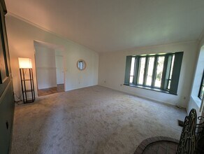 781 NE Woods Pl in Bremerton, WA - Building Photo - Building Photo