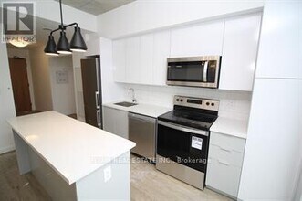 7-807 Erie Ave in Brantford, ON - Building Photo - Building Photo