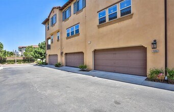 20956 Cornerstone Dr in Walnut, CA - Building Photo - Building Photo