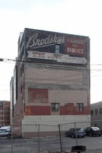 Elk Place in Rochester, NY - Building Photo - Building Photo