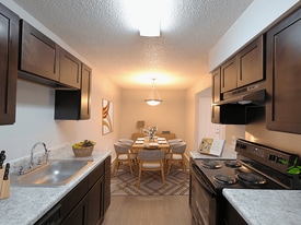 Wildewood South in Columbia, SC - Building Photo