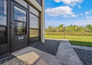 542 Belltower Ave in Deltona, FL - Building Photo - Building Photo