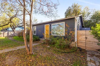 713 E 45th St in Austin, TX - Building Photo - Building Photo