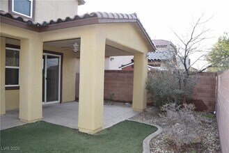 60 Dark Creek Ave in Las Vegas, NV - Building Photo - Building Photo