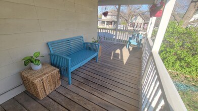 1329 Connecticut St, Unit Apt2 in Lawrence, KS - Building Photo - Building Photo