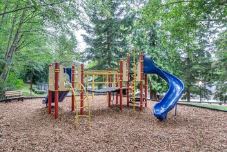 Canyon Pointe in Bothell, WA - Foto de edificio - Building Photo