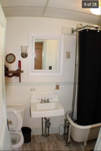 386 Main St, Unit 201 in Biddeford, ME - Foto de edificio - Building Photo