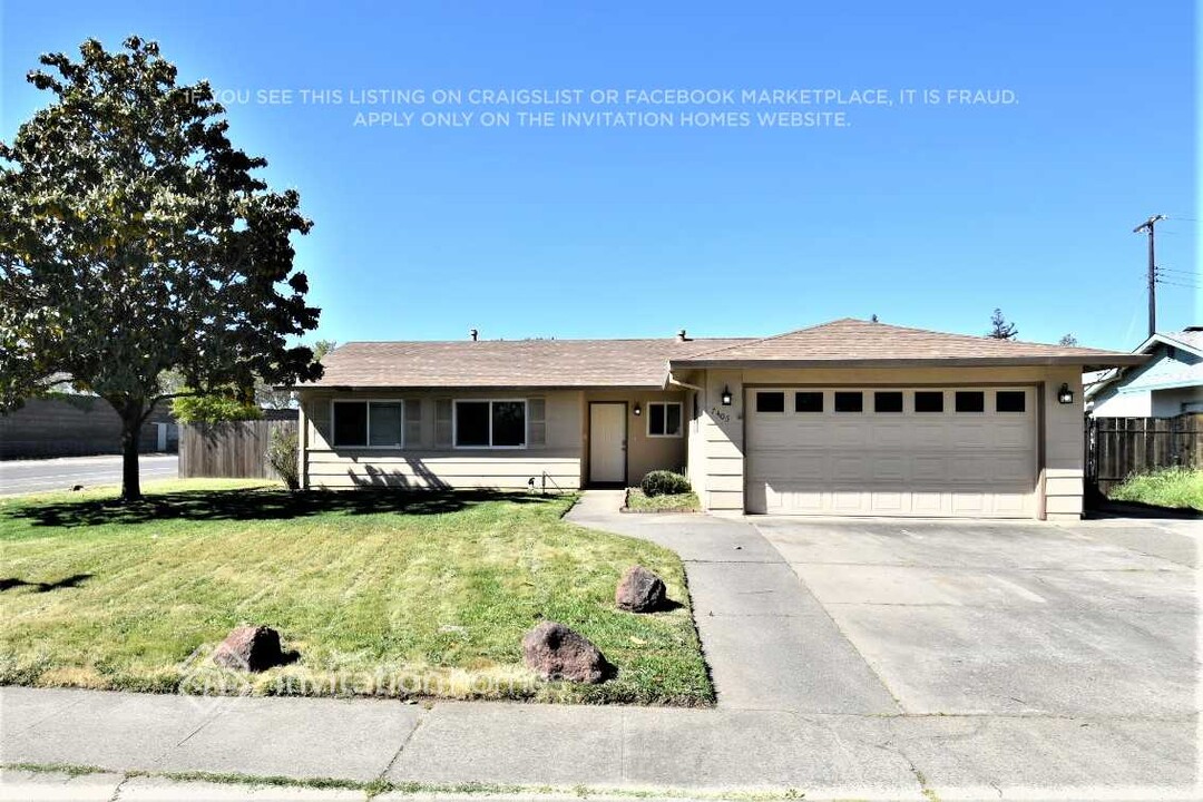 7405 Saybrook Dr in Citrus Heights, CA - Building Photo