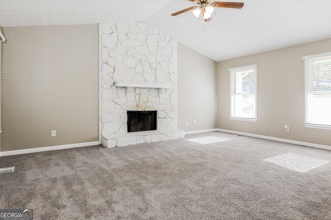 7383 Fernwood Dr in Riverdale, GA - Building Photo - Building Photo