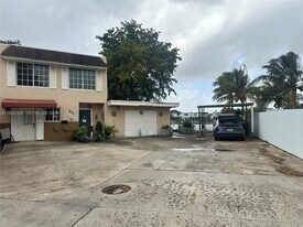 7400 W 17th Ave in Hialeah, FL - Building Photo