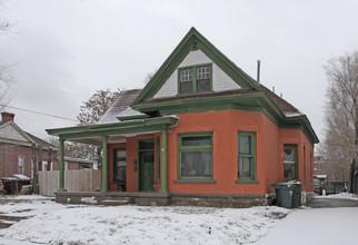 241 W 400 N in Salt Lake City, UT - Foto de edificio - Building Photo