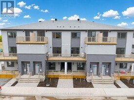 505 Celestine Private in Ottawa, ON - Building Photo