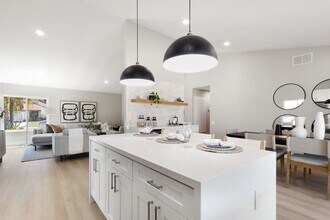 13072 Trigger St in San Diego, CA - Building Photo - Building Photo