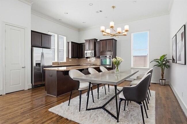 property at 2027 Fannin Station