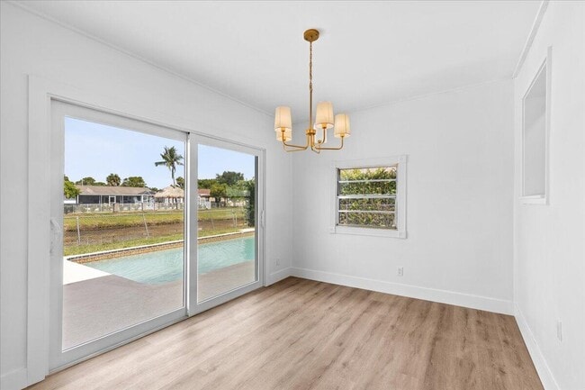 533 Riverside Dr in Palm Beach Gardens, FL - Building Photo - Building Photo