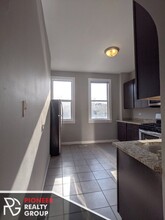 2259 W Hirsch St, Unit #2W in Chicago, IL - Building Photo - Building Photo