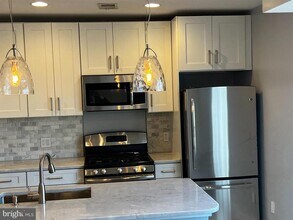 1220 19th St NE in Washington, DC - Building Photo - Building Photo