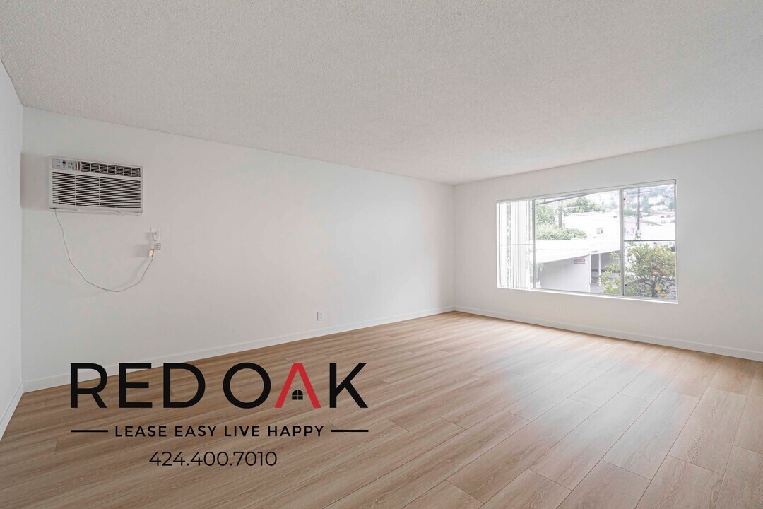 8115 Norton Ave in West Hollywood, CA - Building Photo