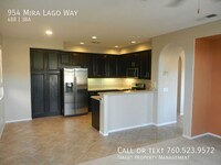 954 Mira Lago Way in San Marcos, CA - Building Photo - Building Photo