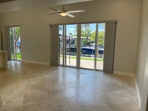 621 SE 5th Ave in Pompano Beach, FL - Building Photo - Building Photo