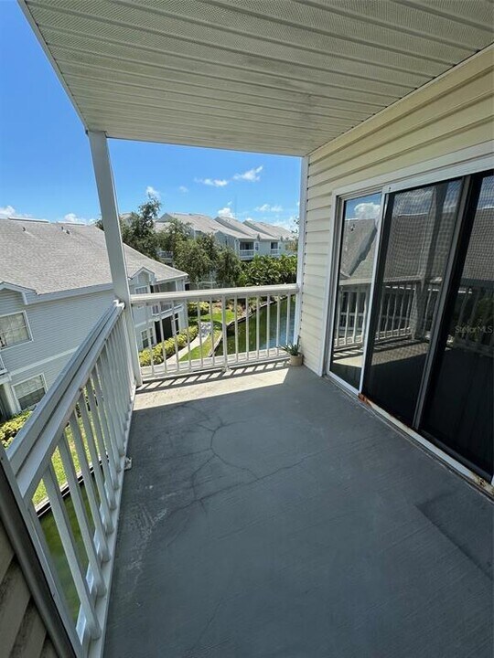 6817 Stonesthrow Cir N in St. Petersburg, FL - Building Photo