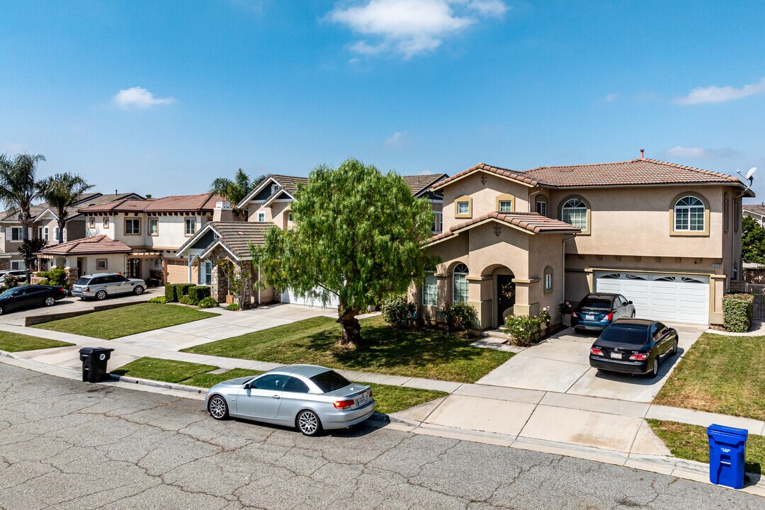 9356 Biscayne Dr in Rancho Cucamonga, CA - Foto de edificio