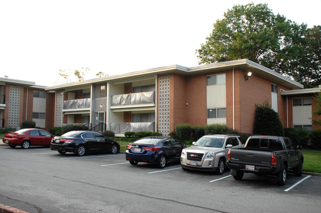 Spa Creek Condominiums in Annapolis, MD - Foto de edificio - Building Photo