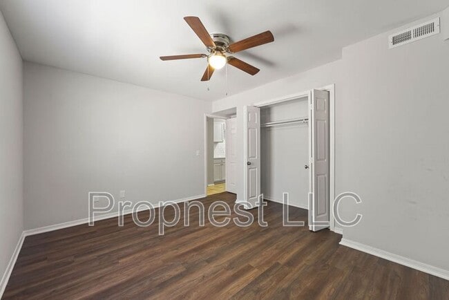 2770 N Barcelona Ave in Fayetteville, AR - Building Photo - Building Photo