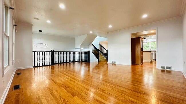282 Overlook Ct in Coraopolis, PA - Foto de edificio - Building Photo