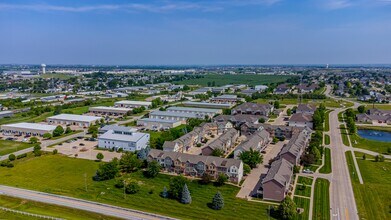 3600 SE Glenstone Dr in Grimes, IA - Building Photo - Building Photo