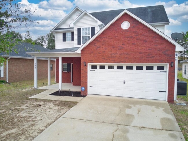 property at 2488 Lakeview Dr S