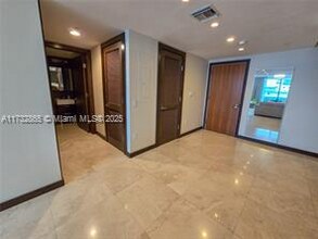 5875 Collins Ave, Unit # 1704 in Miami, FL - Building Photo - Building Photo