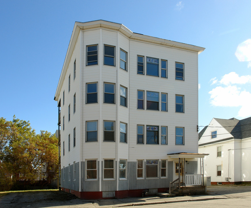 158 Blake St in Lewiston, ME - Building Photo