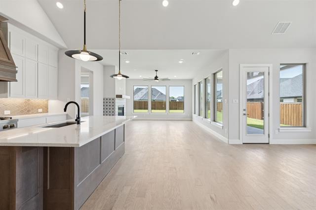 property at 4801 Muleshoe Ln