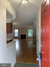 2113 N Tazewell Ct in Arlington, VA - Building Photo - Building Photo