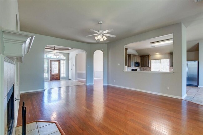 120 Abbey Dr in Austin, TX - Building Photo - Building Photo