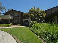 Casa Del Rey Apartments in Fresno, CA - Foto de edificio - Building Photo