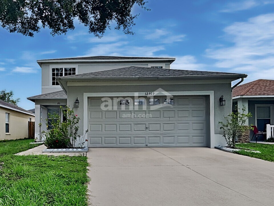 12769 Evington Point Dr in Riverview, FL - Building Photo