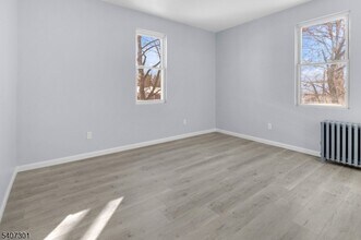 918 Pennington St, Unit 1 in Elizabeth, NJ - Building Photo - Building Photo