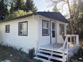 2021 Timberline Ln in Fort Collins, CO - Foto de edificio - Building Photo