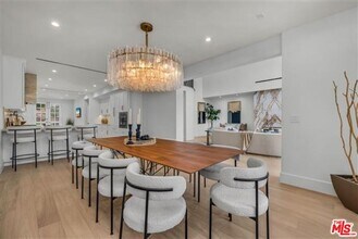 2205 Canyonback Rd in Los Angeles, CA - Building Photo - Building Photo