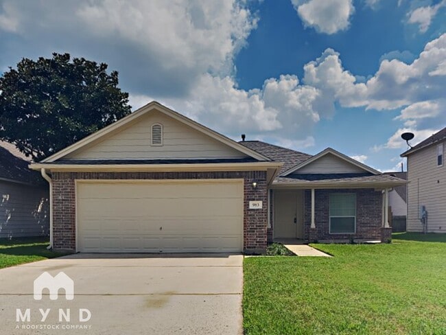 property at 983 Oak Lynn Dr