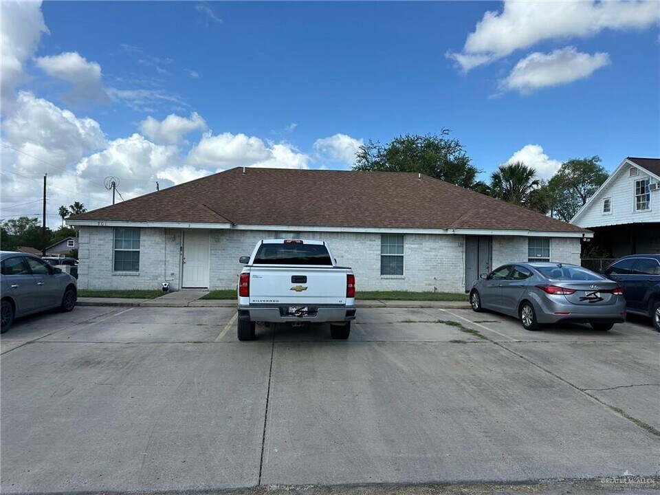 701 Oblate Ave in Mission, TX - Building Photo